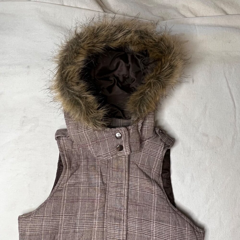 Charlotte Russe Plaid Puffer Vest Faux Fur Hood Brown S Snap Full Zip Pockets - Picture 4 of 16